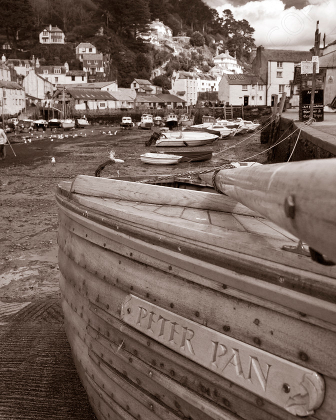 Polperro Cornwall 022 
 Images of Cornwall 
 Keywords: Cornwall polperro harbour sea